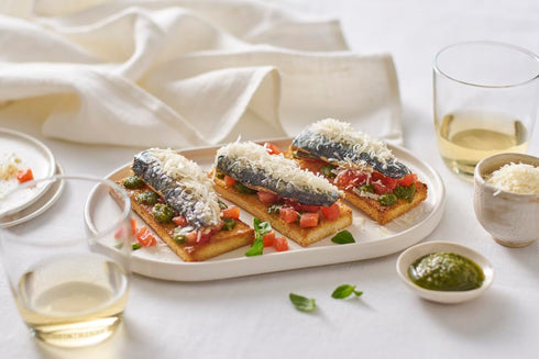 Ortiz Sardines A la Antiqua 'Old Style', Moist and Tender, Wild Caught in Spain and Hand-Packed in Premium Extra Virgin Olive Oil, Enjoy in Salads...