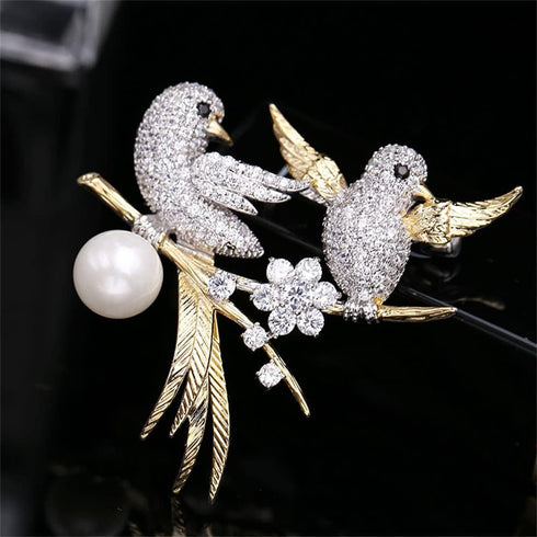 Rhinestone Birds Brooch Pin for Women Men Fashion Crystal Animal Brooches Lapel Pins Elegant Dress Accessories Jewelry Gift Box Boutonniere Corsag...