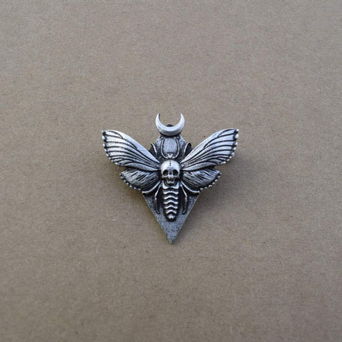 Death's Head Hawkmoth Moth Brooch Death's-Head Hawkmoth Gothic Halloween brooches Jewelry...