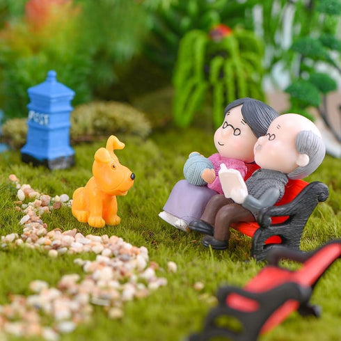 2Pcs Mini Couple Figures Grandma Grandpa Sweety Lovers Old Couple Ornament for Fairy Garden Figurines Miniature Home Decoration...