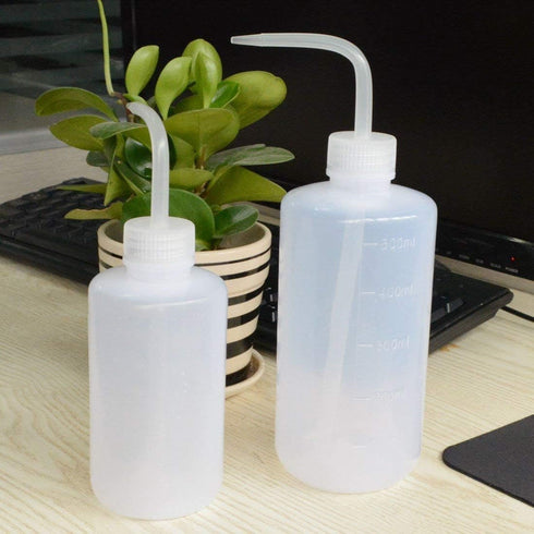 Wash Bottle 500ml and 250ml Narrow Mouth Squeeze Bottle Medical Lab Plastic Safety Squeeze Bottle No Spill Bend Mouth Watering Cans...