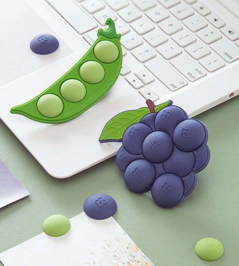 Fruit Magnetic Refrigerator Sticker, Creative Particle Magnetic Sticker (Blueberry, 2 Pcs)......