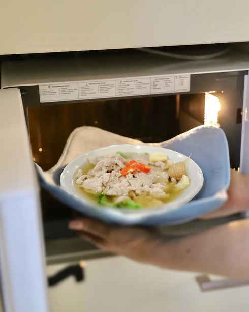 Set of 4 Plate Huggers - Microwave Plate Holder - Reusable Large Bowl Holders - Washable Microwave Plate Hugger - for Hot and Cold Bowls, Dishes a...