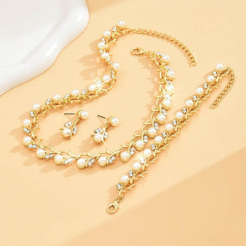 Unicra Pearl Bride Wedding Jewelry Set Crystal Bridal Necklace Bracelet Earrings Sets Rhinestone Choker Necklace Prom Costume Jewelry Set for Wome...