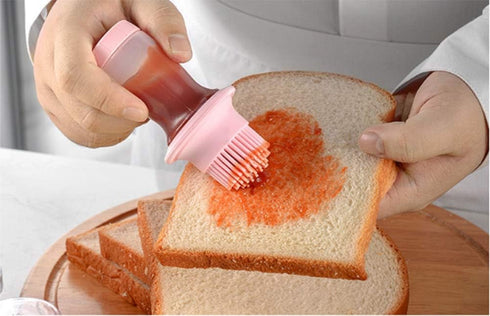 AKOAK 1 Pack Silicone Pressing Oil Bottle Brush with Lid Baking Sauce Bottle Salad Dressing Bottle Barbecue Sauce Brush Oil Pot Home Kitchen Oil B...
