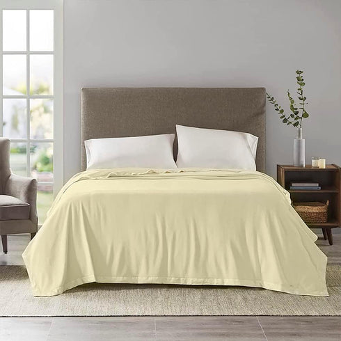 Blanket Binding Satin Baby Maize 4 3/4 Yds. x 2" 100% Polyester Satin Blanket Binding...