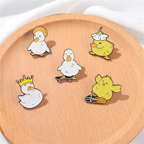 Duck Brooch Set Cartoon Duck Brooches Badges Funny Enamel Brooch Cute Little Yellow Duck Brooch Metal Badge White Duck Crown Duck Corsage Pin for ...