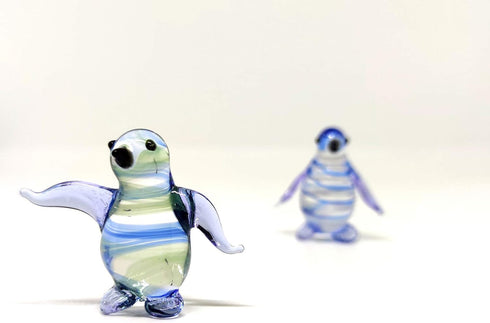 2 Penguins Tiny Figurines Hand Blown Color Glass Art Animals Collectible Gift Home Décor (Blue Green)...