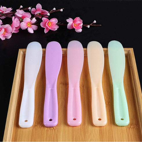 6Pcs Large Plastic Cosmetic Spatula Candy Color Reusable Cosmetic Mask Mixing Spoon Scoops Spatulas Stick Applicator Beauty Spa Makeup Tools for F...