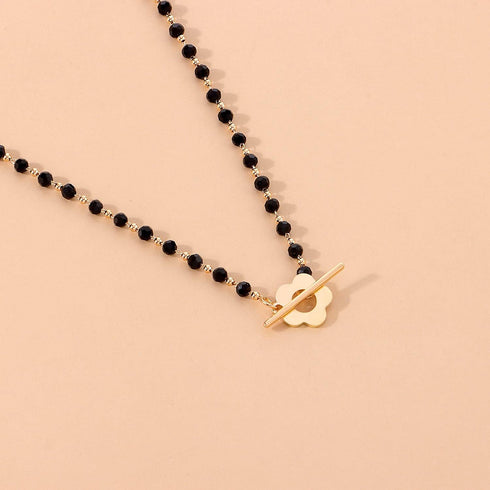 Dainty Flower Toggle Clasp Choker Necklace Black Crystal Beads Plum Blossom Shape OT Clasp Necklace Boho Irregular Stone Clavicle Chains Minimalis...