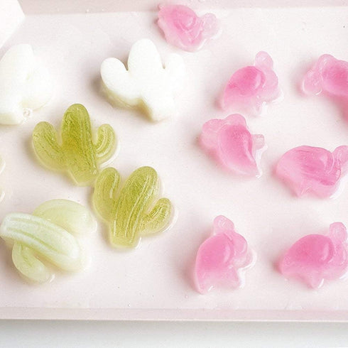 Fewo 8-Cavity Cactus Ice Cube Tray, Cacti Silicone Mold for Chocolate, Candy, Cookie, Fondant, Gummy, Jello, Baking, Candle, Cupcake Topper Decora...