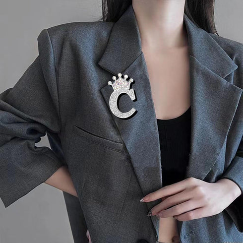 Crystal Crown Initial Letter Brooch Pin Queen Crown Alphabet Letter Lapel Pin Badges for Dress Coat Suit Shoolbags A-Z Letter Breastpin for Clothi...