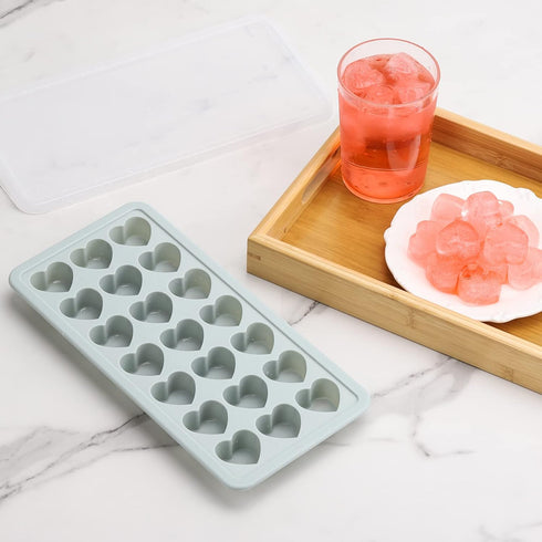 Heart Shaped Ice Cube Trays with Lid, Chocolate Mold, Easy Release Ice Trays, 21-Cavity Silicone Heart Molds for Ice Cubes, Gelatine, Baking and C...