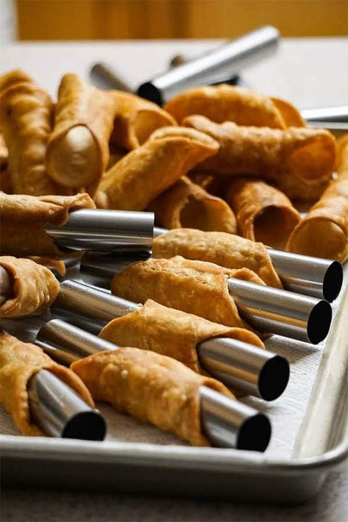 Screw Croissant Molds, VolksRose 12 PCS Non-stick Stainless Steel Waffle Cone Roll Pastry Cream Horn Forms Pancake Making Tool Cannoli Tubes DIY S...