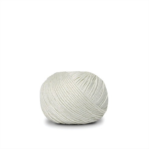 CIRCULO Glow in Dark Fingering Yarn, 100% Polyester, 114.8 yds /105 m, 1.76 oz / 50 g, Ball (Pack of 1), Green......