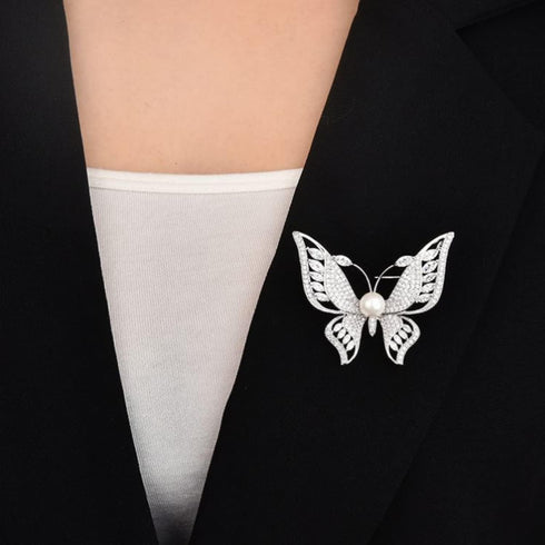 Brooches for Women Pearl Butterfly Brooch Pins for Women Fashion Clothes Broches Para Ropa De Mujer Masterpiece Broach Silver...