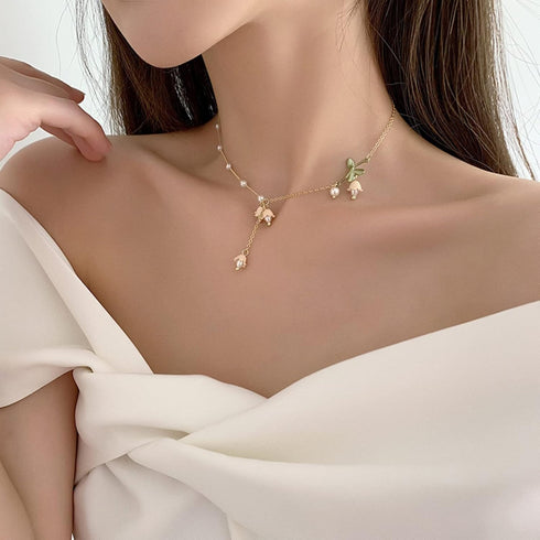 Lily of the Valley Necklace May Birth Flower Jewelry Green Paint Leaves and Freshwater Pearl Lily Necklace Gift for Women Mom Friends Bride Weding...