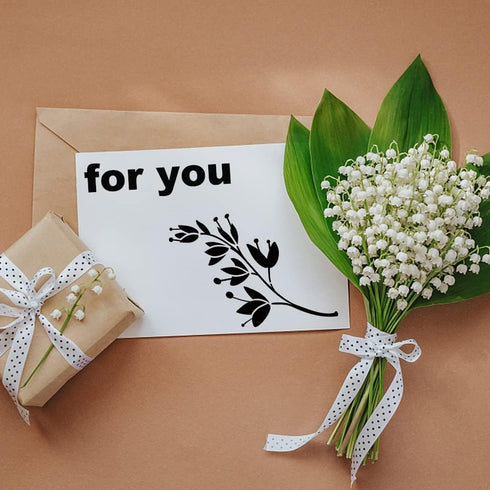 18Pcs Wildflower Stencils Flower Leaf Painting Stencils Reusable Wild Flower Stencil Plastic Art Drawing Templates DIY Crafts Plant Stencil for Pa...