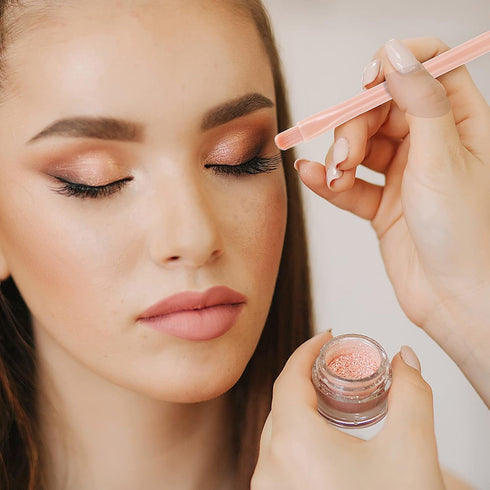 Retractable Makeup Brush, 4 in 1 Portable Travel Lip Brush, Highlight Brush, Eyeshadow Brush, Foundation Blending Powder Brush Mini Facial Cosmeti...