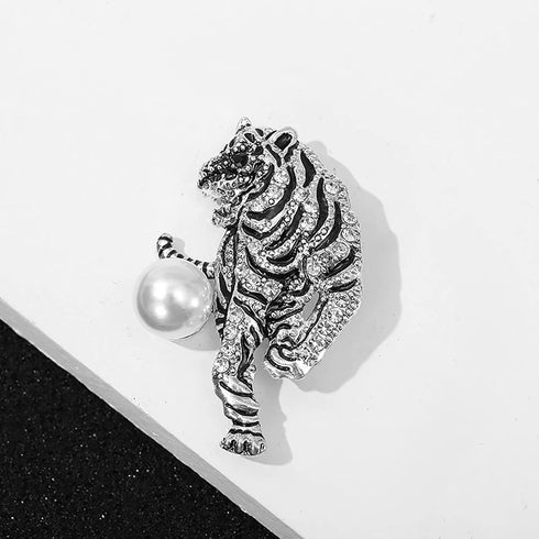 Rhinestone Crystal Tiger Brooch Pin,Enamel Animal Tiger Pearl Suit Lapel Pin Lion Coat Collar Brooch Badge Jewelry for Women Men...