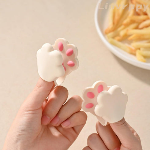 Cute Cats Paw Chip Clips 2pcs Heat Resistance Cooking Pinch Mitts Potholder Food Bag Sealing Clamp Bread Snack Bag Clips for Seal Storage (Grey)...