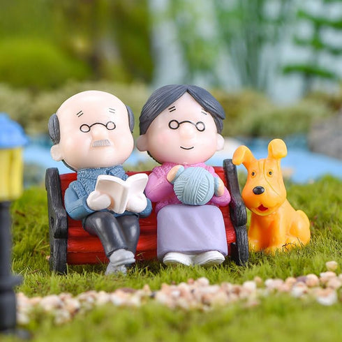 2Pcs Mini Couple Figures Grandma Grandpa Sweety Lovers Old Couple Ornament for Fairy Garden Figurines Miniature Home Decoration...