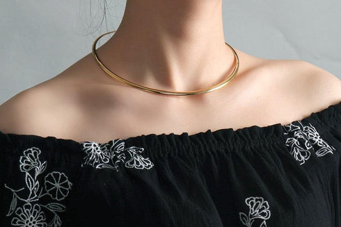 XinNuoShangMao Fashion Must-have Stainless Steel Gold Plated Metal Plain Cuff Chocker Collar Necklace for Women (golden)...