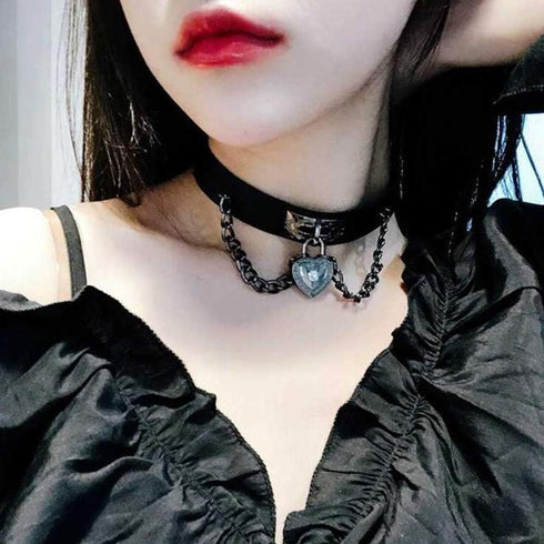 YERTTER PU Leather Choker Heart Gothic Jewelry Necklaces for Women Punk Rock Adjustable Black Collar Choker Necklaces for Cosplayer...