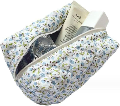 Floral Makeup Pouch,Quilting Flower Makeup Bag,Toiletries Bag,Cosmetic Bag,Skincare Bag,Stuff Bag,Fashionable Travel Makeup Pouch,Small Makeup Pou...