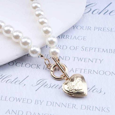 Vintage Heart Pendant Necklace Big Pearl Necklace Choker Gold Toggle Chain Necklaces Initial Letter Choker Necklace Jewelry for Women and Girls (H...