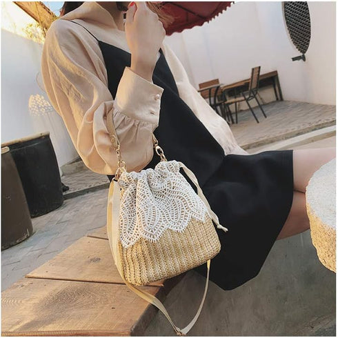 Beach Purse Women's Crossbody Straw Bag Woven Beach Shoulder Handbag Summer Boho Purse with Leather Strap for Women...