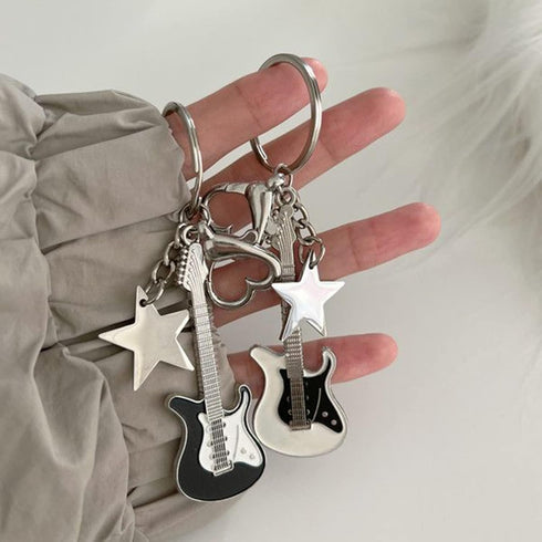 Guitar Keychain, Metal Bass Guitar Pendant Key Chain with Mini Pentagram and Heart, Fashionable Unisex Guitar Star Keychain, Y2K Unique Keychain f...