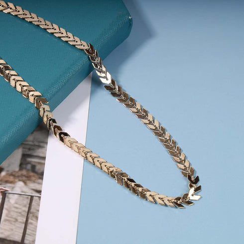 Boho Fishbone Necklace Choker Chain Gold Chevron Choker Necklace Minimalist Fish Bone Clavicle Necklace Arrow Chain Short Necklace Jewelry for Wom...