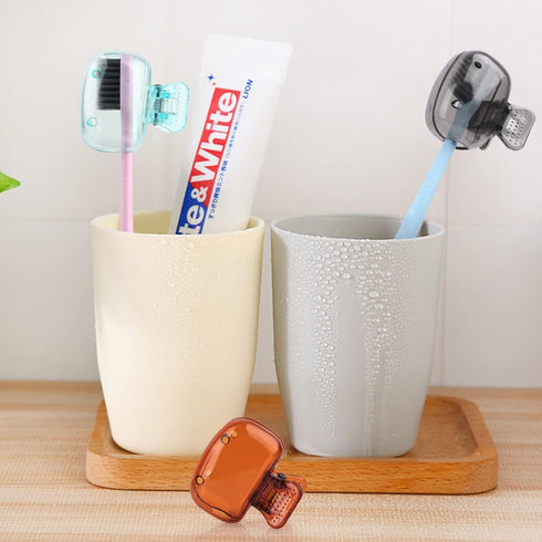 4 Pack Toothbrush Covers Caps, Toothbrush Protector Toothbrush Coverings Clips Portable Plastic Toothbrush Head Case for Travel, Business, Camping...