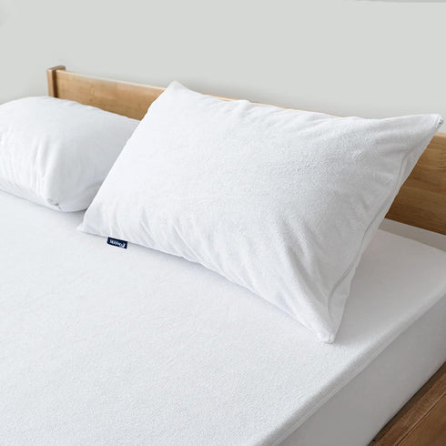 Waterproof Pillow Protector Standard Size with Zipper, Premium Viscose Made from Bamboo Terry White Pillow Cases, Noiseless Breathable Zippered Pi...