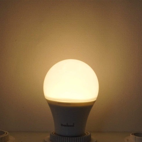 Dusk to Dawn Light Bulbs, Built-in Photocell Light Sensor, Automatic On/Off, E26 Base 9W 60W Equivalent, AC120V 3000K Warm White, Indoor/Outdoor S...