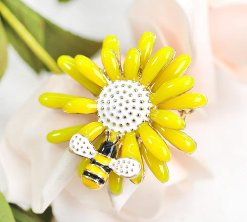Gyn&Joy Gold Tone Yellow Sun Flower Enamel Daisy Honey Bee Brooch...