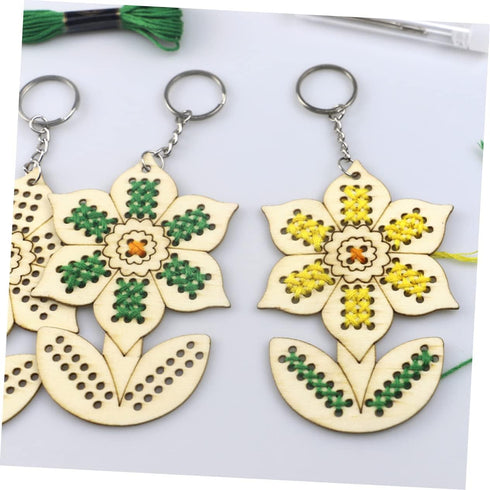 NUOBESTY 5pcs Set Flower Cross Keychain Cross Stitch Keychain Kit Sunflower Keychain Cross Stitch Stamped Kit Embroidery Kits Key Carabiner Craft ...