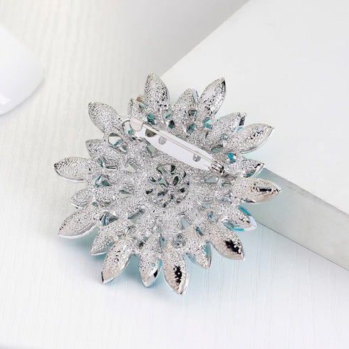 Exquisite Crystal Flower Corsage Bouquet Brooch Pin for Women Girls Rhinestone Floral Lapel Pins Clip Sweater Coat Scarves Dress Suit Badges Brooc...