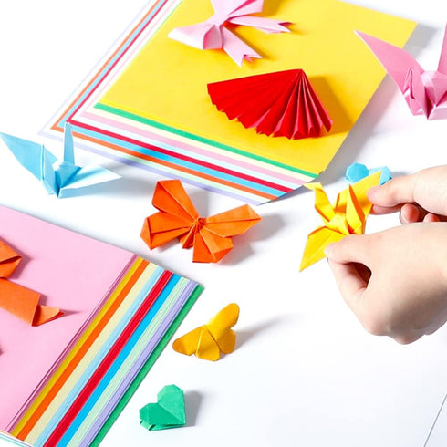 Origami Paper, Pack of 200 Sheets - 20 Vivid Colors - Double Sided - 6 Inch Square, Easy Fold Paper for Kids Adult Beginners Training Arts & Craft...