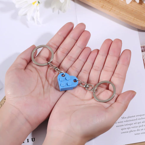 Heart Keychain Set, 2pcs Matching Heart Keychain Couple Keychains Small Heart Decorations for Party, Valentines Gift for Girlfriend Boyfriend (Lig...