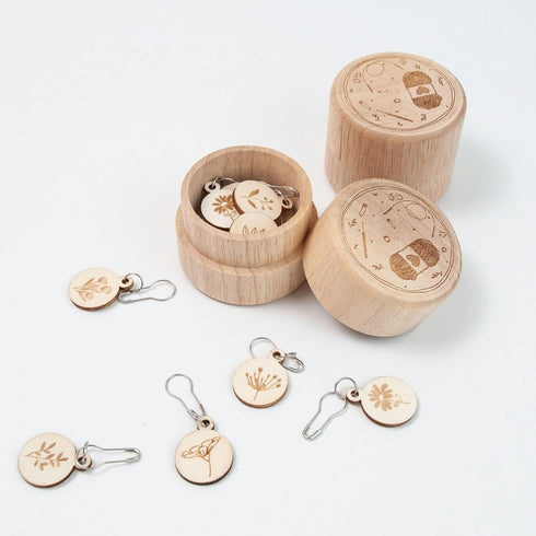 16Pcs Removable Stitch Markers with Wooden Storage Box for Knitting and Crocheting,Wood Crochet Stitch Marker Charms Pendant Locking Stitch Marker...