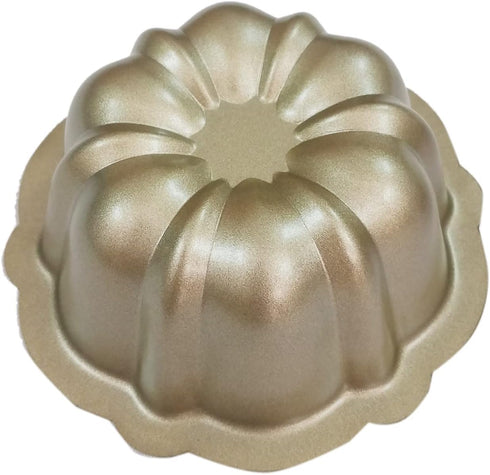 Carbon Steel Mini Bundt Cake Pans, 4 Inch Metal Nonstick Fluted Cake Pan, 4Pcs Kugelhopf Mould for Baking Buntcake Bundtlet Bavarois Cupcake Brown...