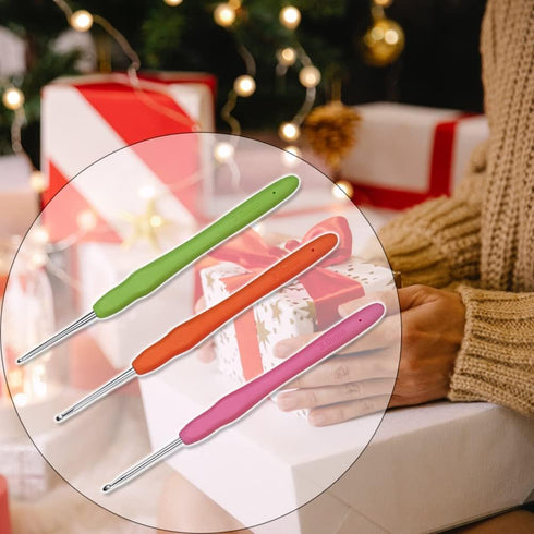 Crochet Hooks 2.0mm 2.5mm 3.0mm Crochet Needles QLRFFLJOY 3 pcs Crochet Hook Set DIY Yarn Weaving Tools for Knitting Gloves, Shoes, Bags, Hats, So...