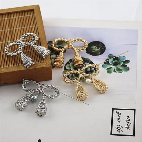 Vintage Ribbon Bow Brooch Pin Exaggerated Bow Knot Lapel Pins Clip Shawl Hat Suit Dress Accessories Brooches Pins Unique Birthday Christmas Jewelr...