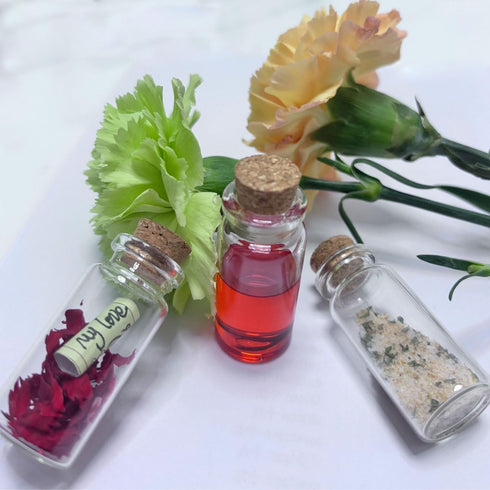 Mini Glass Jars with Cork Lids, 10ml DIY herb Sand Art, Small Romantic Decorations Glass Bottles Message Craft, Birthday Wedding Anniversary Party...