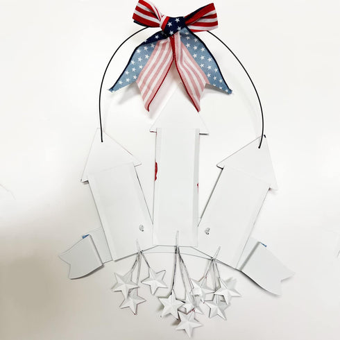 Metal Hanging Americana Fireworks Sign Patriotic Wall Decor American Flag Hanging Metal Star Wreath 4th July Garden Yard Signs Independence Day In...