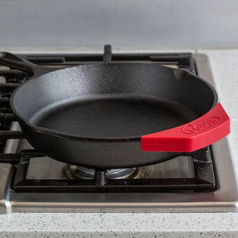 Lodge Silicone Assist Handle Holder - Dishwasher Safe Hot Handle Holder Designed for Traditional Lodge Cast Iron Dual Handle Products - Reusable H...