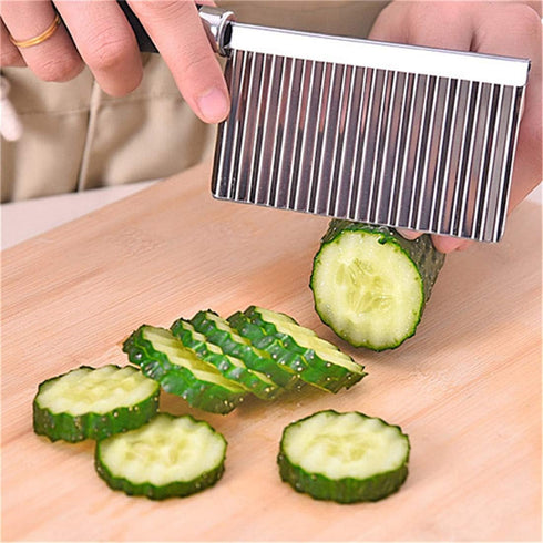 Multifunctional Potato Wavy Edged Knife , Stainless Steel Mezzaluna Chopper salad Rocker Knife Potato Slicer Chopper French Fry Maker Cutter circu...
