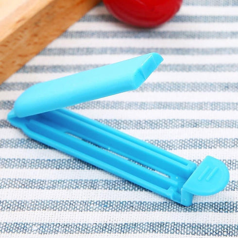 10Pcs 7Cm Plastic Sealing Clips, Bag Clamp for Food and Snack Bags, Portable Home Snack Storage Folder, Clamp Sealer Preserve Food Fresh Specialty...